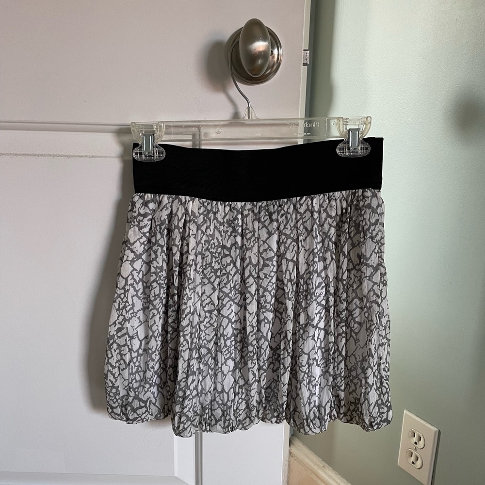 Forever 21 skirt